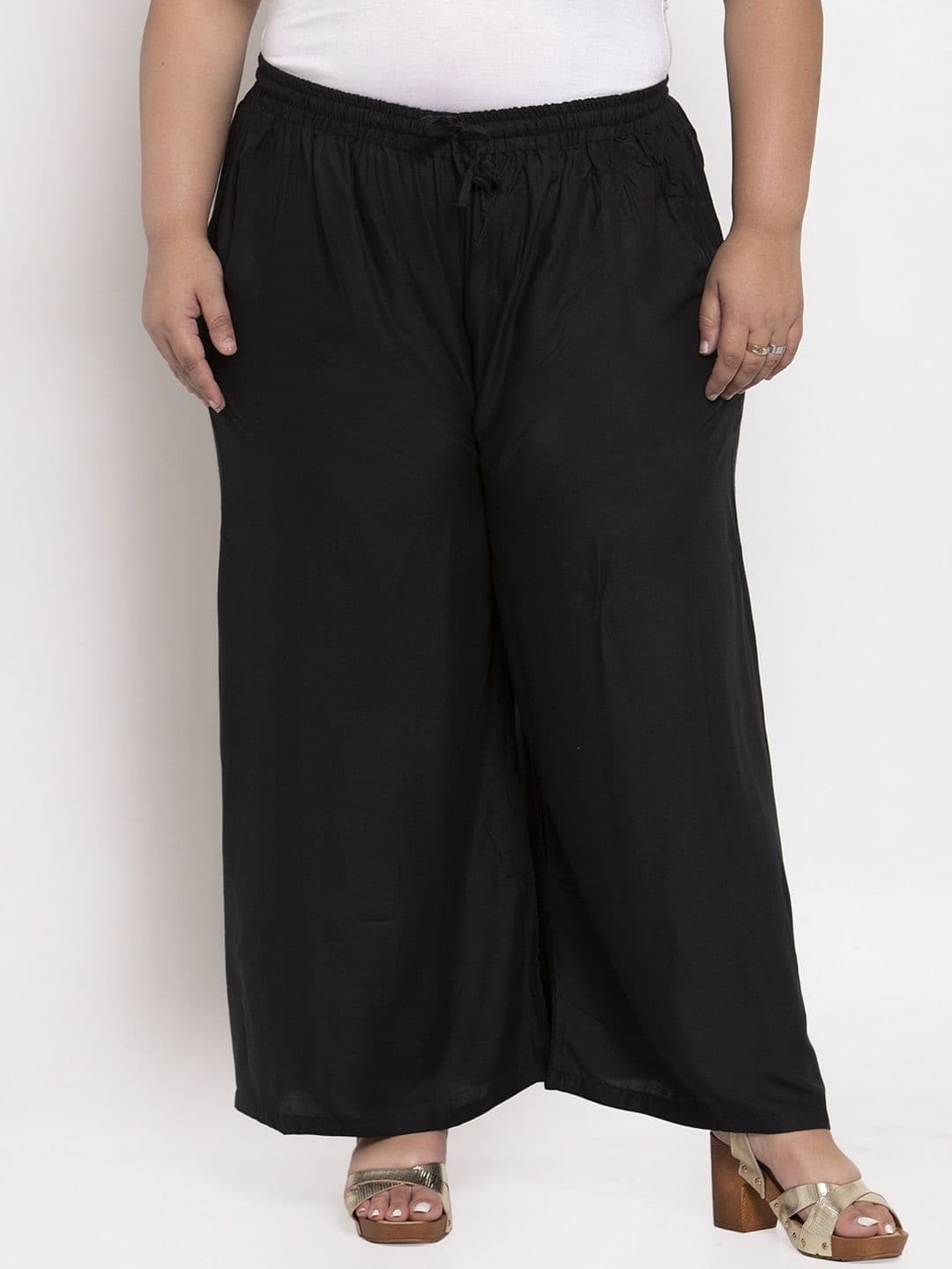 TAG 7 PLUS Women Black Solid Flared Fit Palazzo - view 1